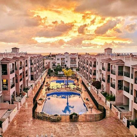 Apartmán Royal-Seacrest Oasis, Pool-Side Paphos Exteriér fotografie