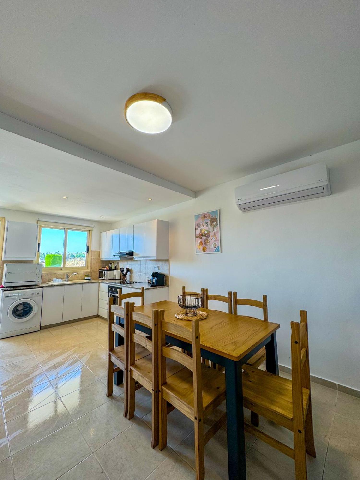 Apartmán Royal-Seacrest Oasis, Pool-Side Paphos Exteriér fotografie