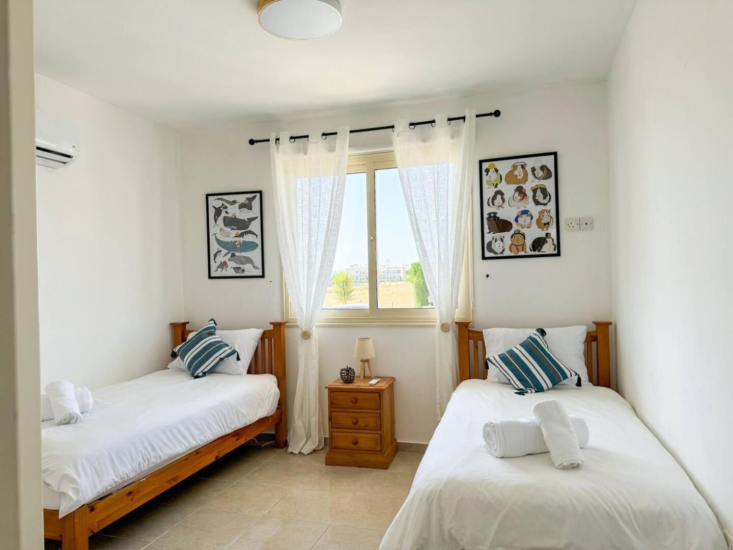 Apartmán Royal-Seacrest Oasis, Pool-Side Paphos Exteriér fotografie